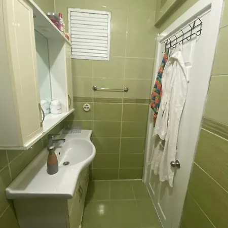Sehir Merkezi Ve Manzarali 4 Odali Muhtesem Appartement Istanboel